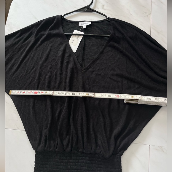 NWT Evereve Layla Black Lightweight Smocked Top size small - Picture 8 of 9
